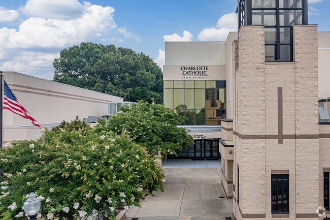 Charlotte Catholic High School provides students with a head start to their educational path.