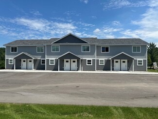 3792 Woodgate, Traverse City, MI 49686