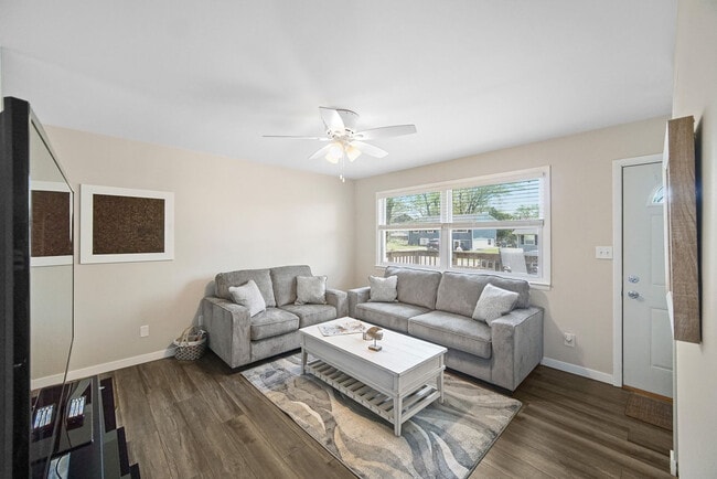 615 Pine St unit ID1328993P, Michigan City, IN 46360 - photo 2