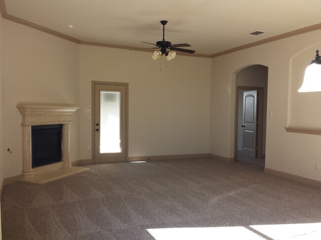 3143 Marble Falls Dr, Forney, TX 75126 - photo 4