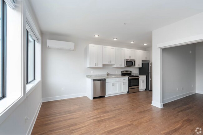 319 W Franklin St unit 204, Baltimore, MD 21201 - photo 3