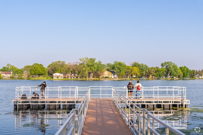 There is a fishing pier for people to enjoy at Twin Lake.