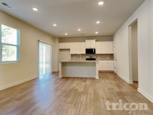 5254 Mulberry Crk Way, Flowery Branch, GA 30542 - photo 3