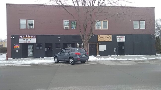 117 5th St unit 201, Ames, IA 50010 - photo 2