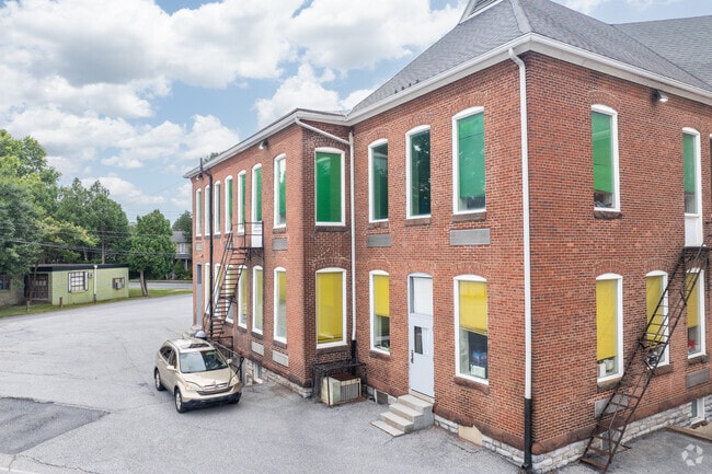 Students at Elizabeth Z Price Elementary School perform better at reading than math.