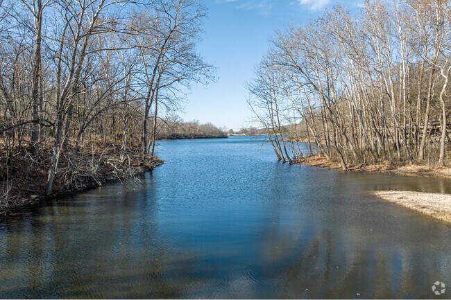 Crystal Lake, just northeast of Decatur, has a fishing dock and ramp.