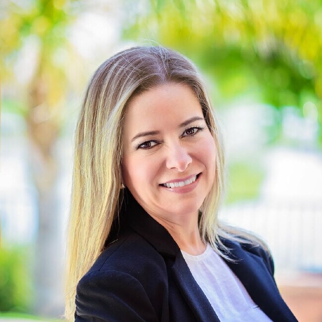 Patricia Mccloud Real Estate Agent in ,