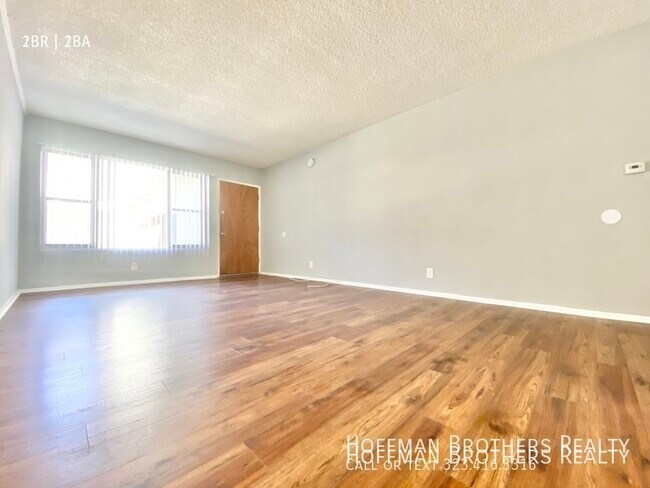 3956 Stevely Ave unit 21, Los Angeles, CA 90008 - photo 6