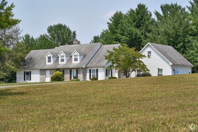 Oak HIll House boys school serves students in Clear Spring, Maryland.