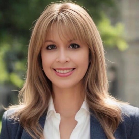 Roberta Wakisaka-Fellezs