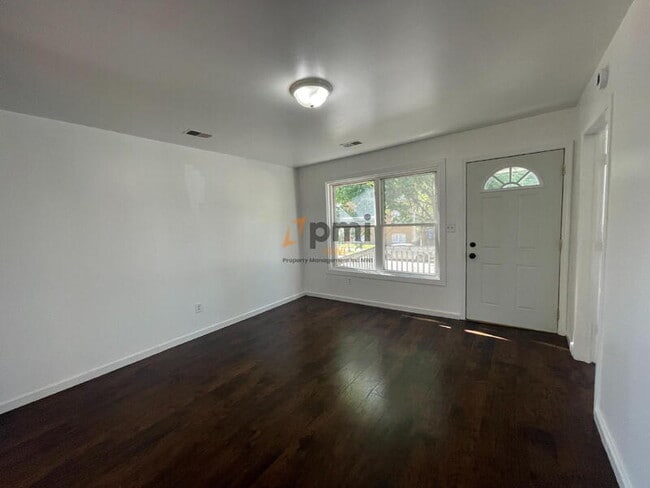 4635 Towle Ave unit 2, Hammond, IN 46327 - photo 3