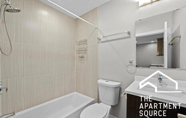 1337 W Walton St unit 1, Chicago, IL 60642 - photo 5