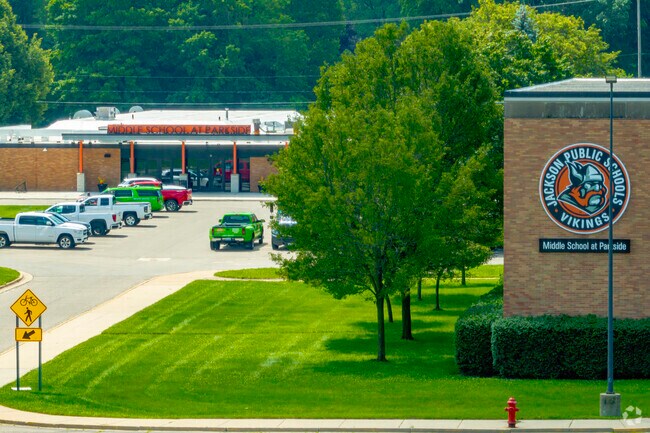 The student to teacher ratio for Jackson's Middle School at Parkside is fourteen to one.