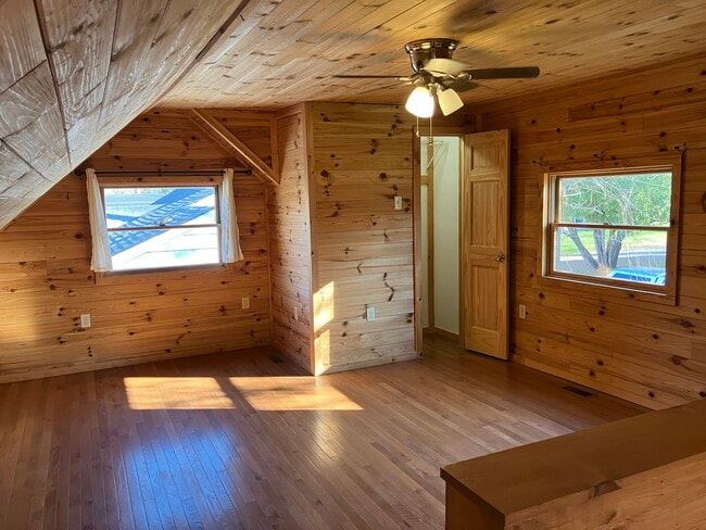 4454 Floyd Dr, Columbus, OH 43232 - photo 4