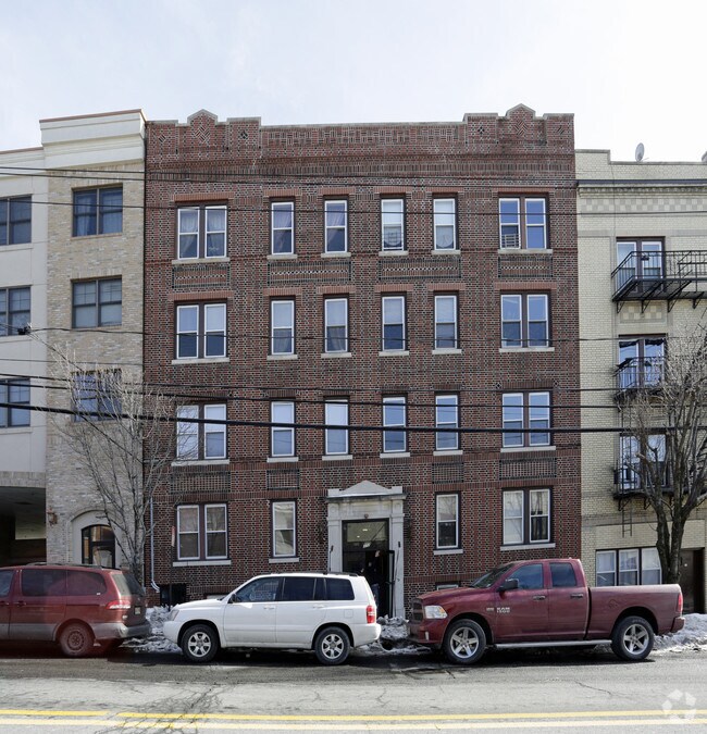 372 Anderson Ave, Cliffside Park, NJ 07010 - photo 6