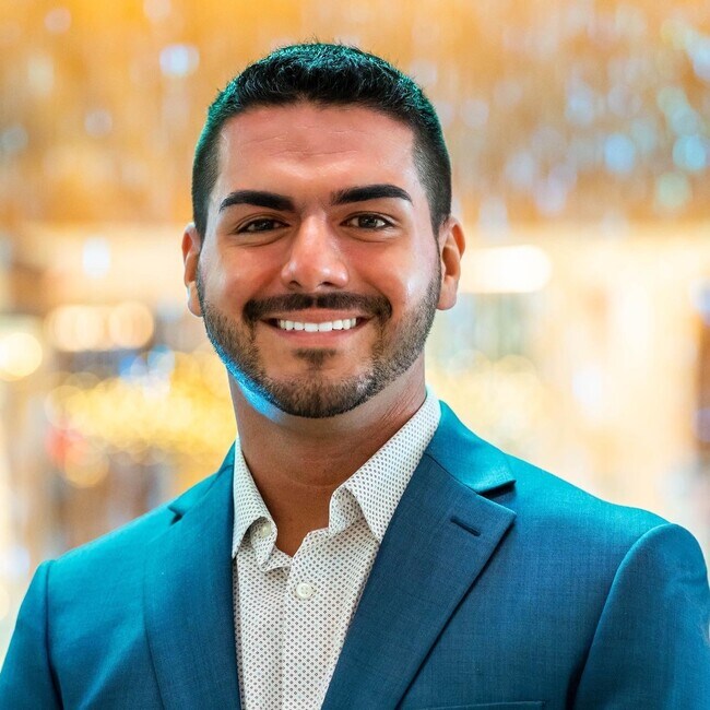 Agent Photo