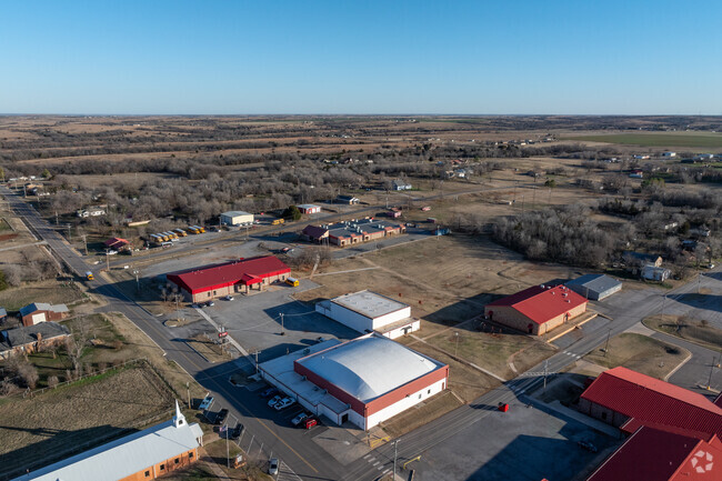 Ninnekah Middle School is on a campus with the elementary and high school.