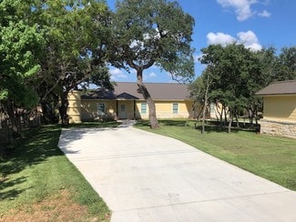 9455 Aqua Dr, Boerne, TX 78006