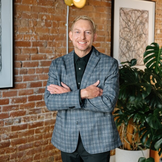 Agent Photo