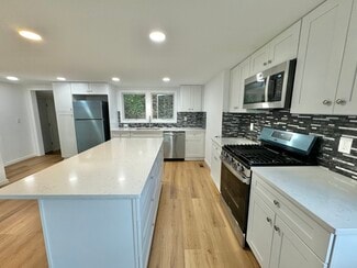 36 Orchard St Unit 1, Summit, NJ 07901