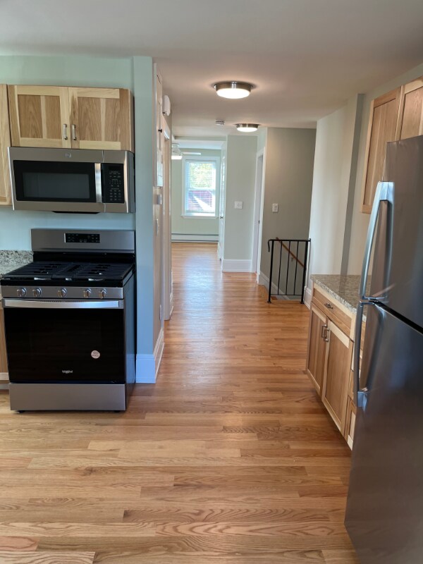 388 S Main St unit 4, Haverhill, MA 01835 - photo 2