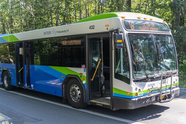 Residents of Goldcrest can easily commute using the public transit system.