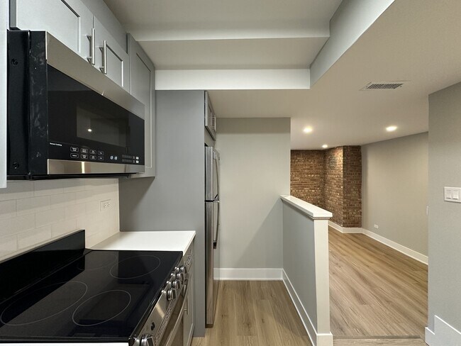 1214 N La Salle Dr unit J08P, Chicago, IL 60610 - photo 6