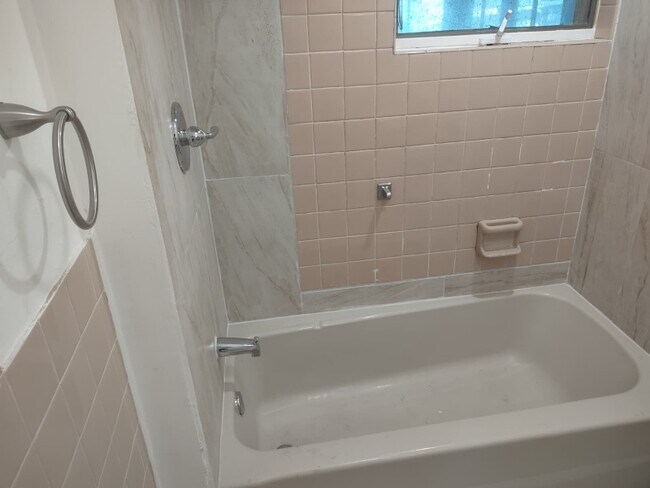 319 2nd St unit 1, Albany, NY 12206 - photo 6