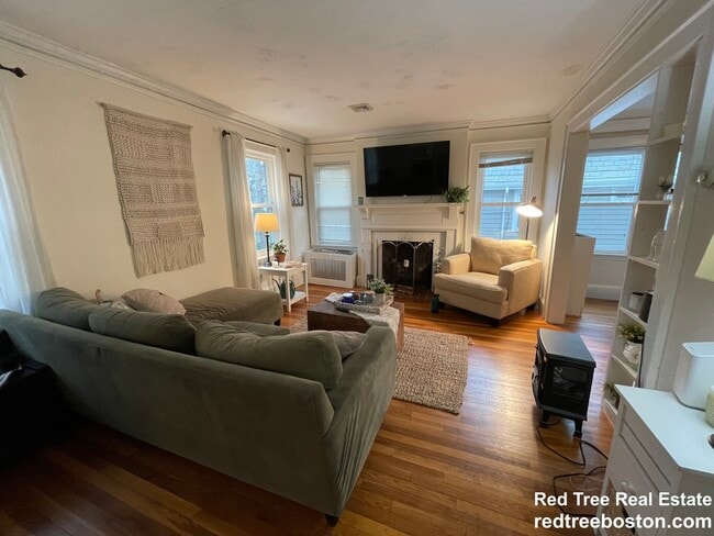 30 Harris St, Brookline, MA 02446 - photo 6