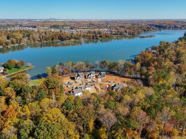 Lakestone Cove Inland