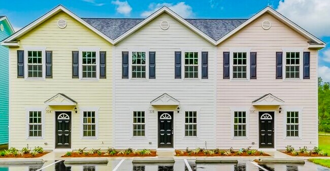 10 Old Courthouse Way unit A, Crawfordville, FL 32327 - photo 2