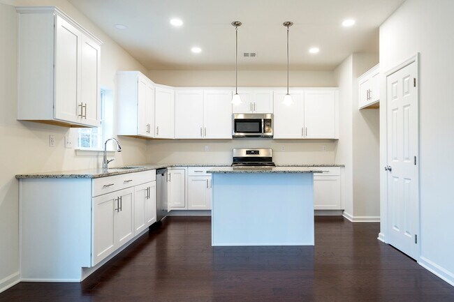 116 Scarlet Rd unit 36094529, Mountain Top, PA 18707 - photo 3