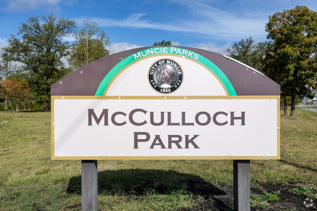 McCulloch Park is a great spot to bring your family on the weekend.
