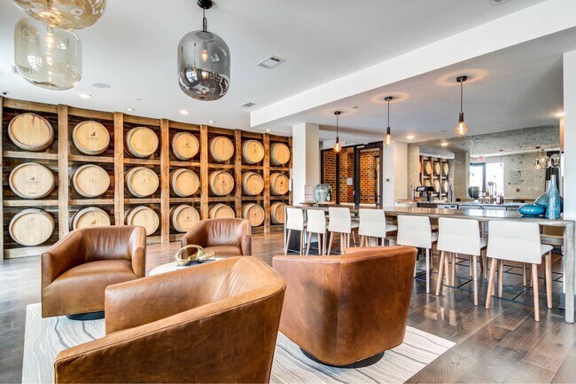 Skye Suwanee Town Center, Suwanee, GA 30024 - photo 3