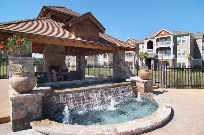 Ansley Walk Apartments, Lafayette, LA 70503 - photo 2