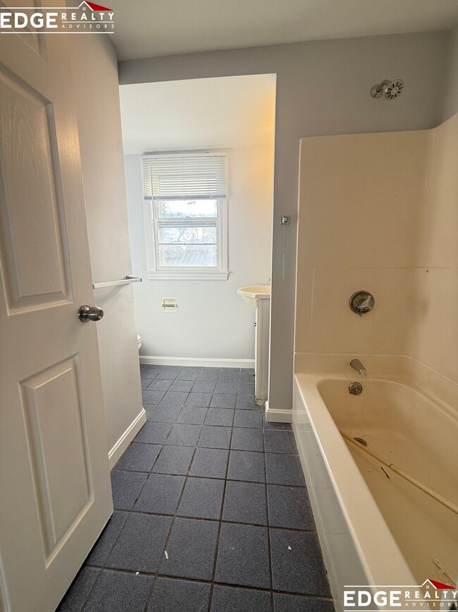 39 May St unit 2, Cambridge, MA 02138 - photo 7