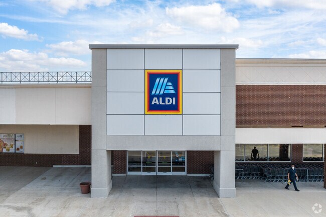 Rock Knoll and Lansbrook residents have convenient access to Aldi on NW Expressway.