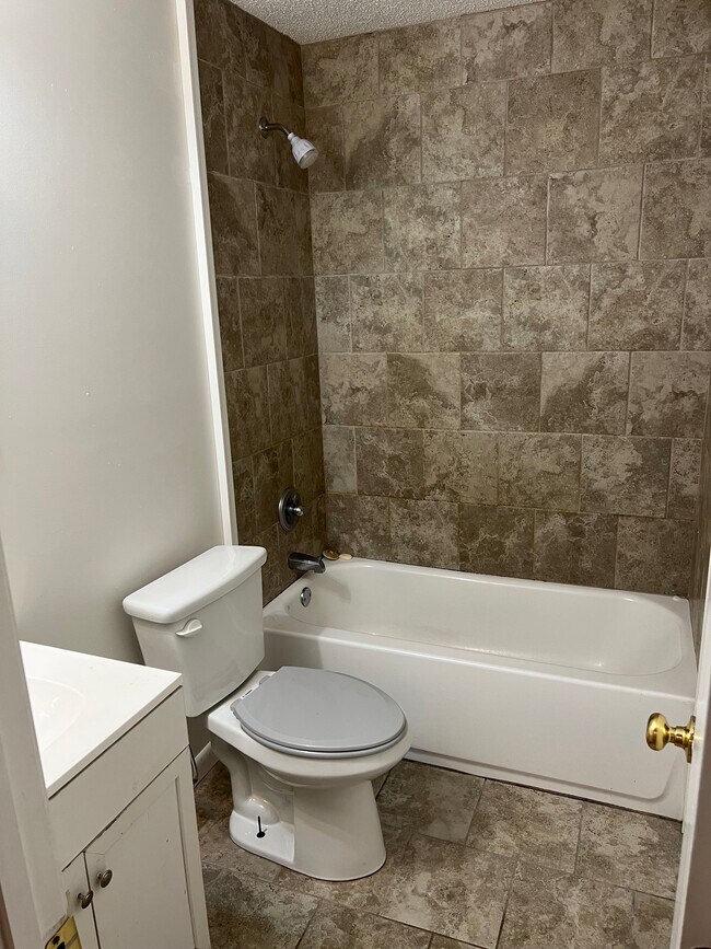 110 Silas Ct, Warner Robins, GA 31093 - photo 7