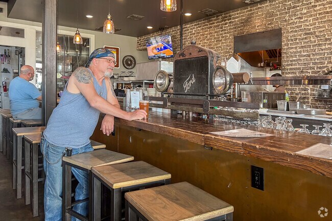 Order up a cold drink at Bankhead Brewery in Springfield to quench that thirsty feeling.