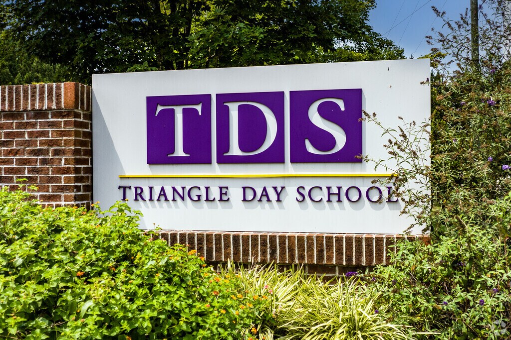 Triangle day  school is a private day school in Durham, NC with 320 students.