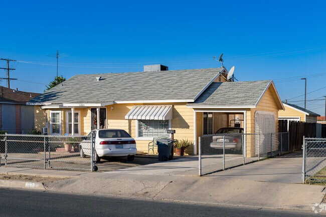 Some early to mid 20th century homes in Downtown Delano have unique features like carports.