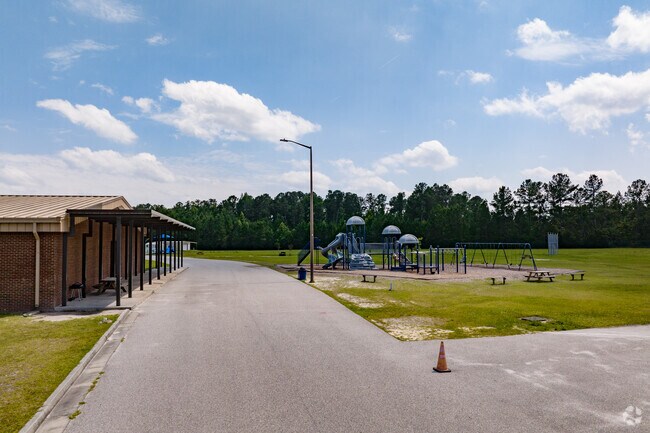 Blandford Elementary School is a public school located in Rincon, Georgia.