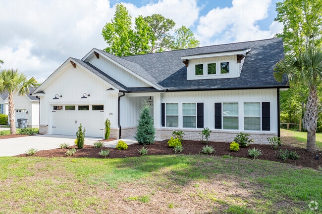 Homes in Calabash blend coastal charm with modern design, often featuring large porches and easy access to nearby waterways and nature.