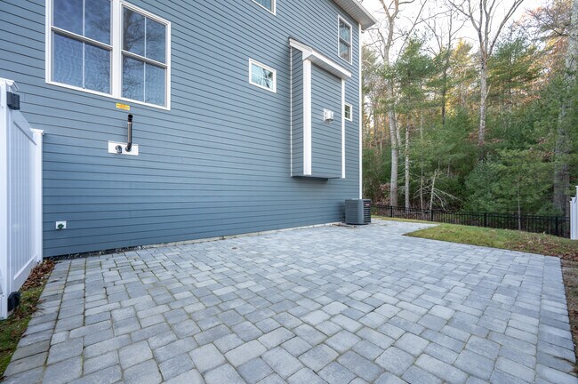 63 Thomas Mann Cir unit 36, Norfolk, MA 02056 - photo 3