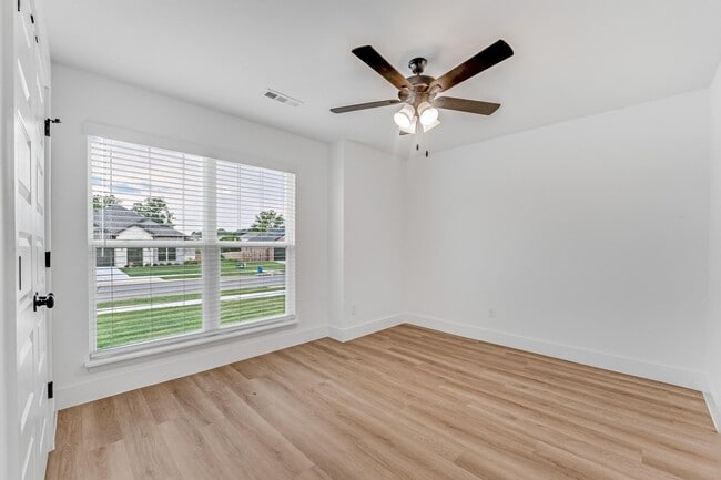 2206 Crow Rd, Joplin, MO 64804 - photo 2