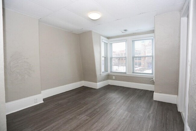 135 Eutaw St unit 2, Boston, MA 02128 - photo 7