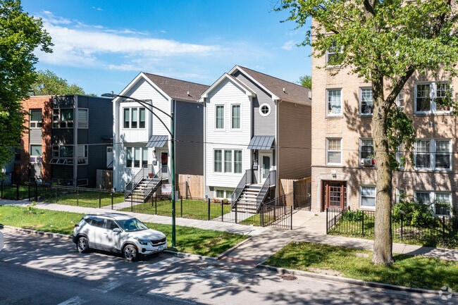 Newly constructed homes can be found in Albany Park.