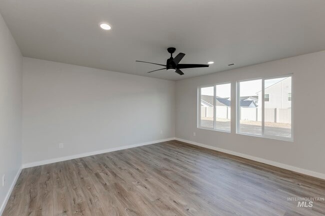 16727 Carlin Ave, Caldwell, ID 83607 - photo 3