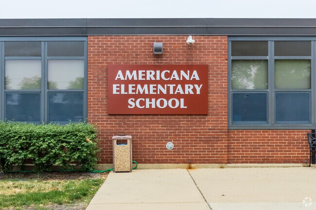 Americana Intermediate School offers a range of extra-curricular opportunities for students.