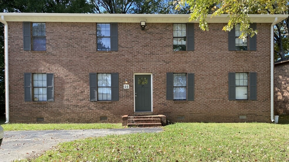 25 Brianfield Cove unit B, Jackson, TN 38305 - photo 1